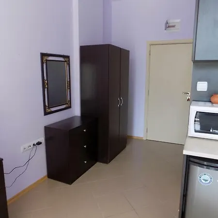 Grand Kamelia * Slăntjev Brjag